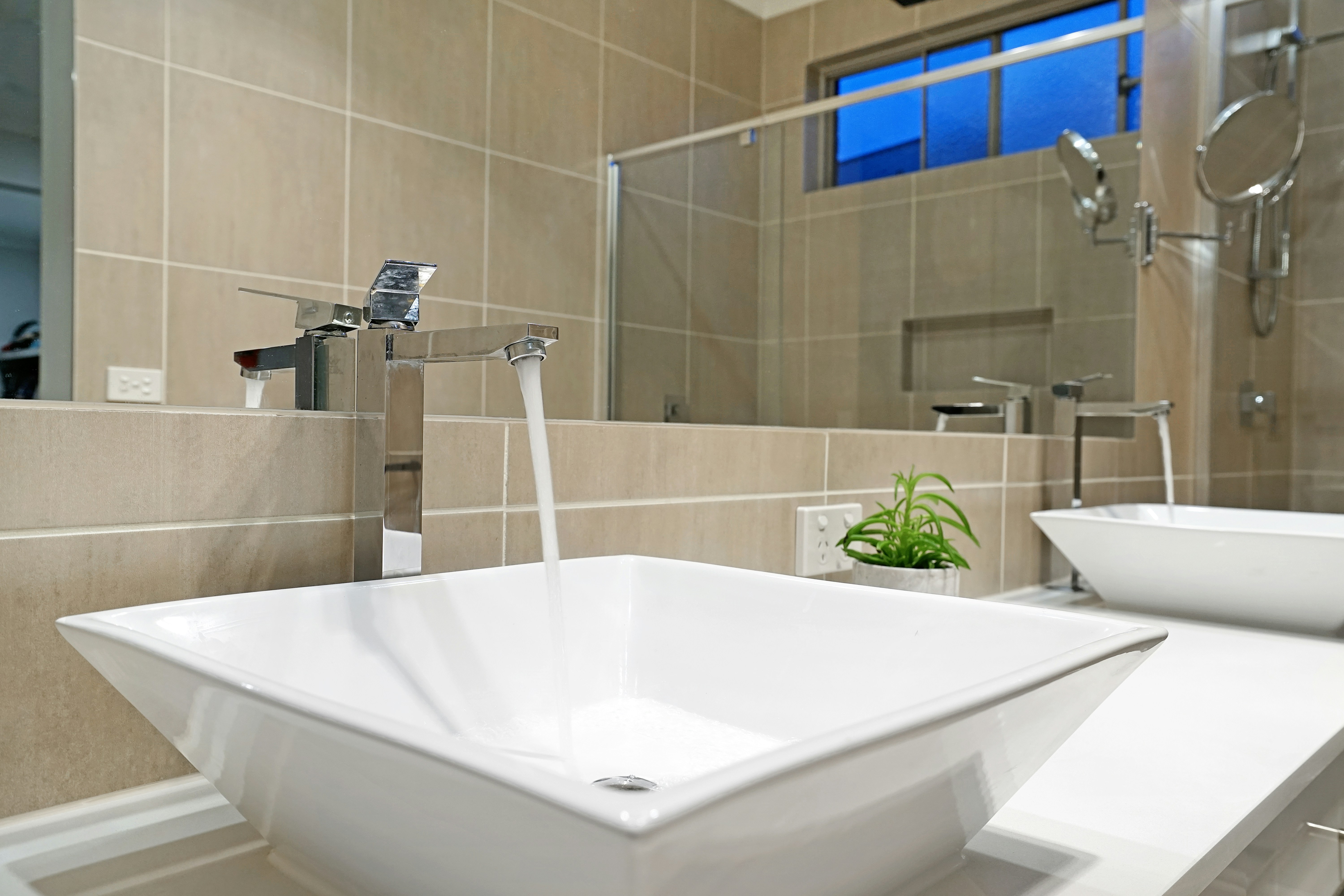 Elegant Wall Hung Wash Basin